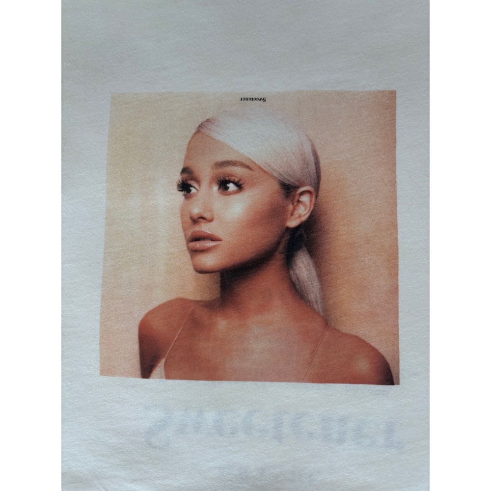 Ariana Grande Sweetener 2018 Tour T-Shirt H&M Divided Cream Graphic Tee Large
